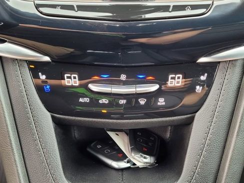 Certified 2024 Cadillac XT6 Premium Luxury AWD/4WD image 21