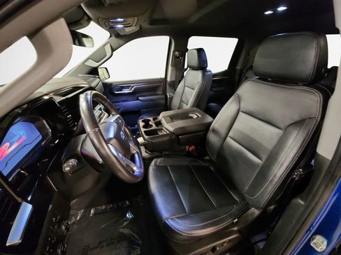 Used 2022 Chevrolet Silverado 1500 RST AWD/4WD image 12