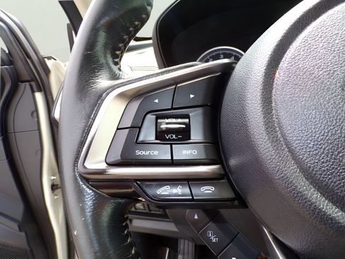 Used 2020 Subaru Forester Premium AWD/4WD image 25