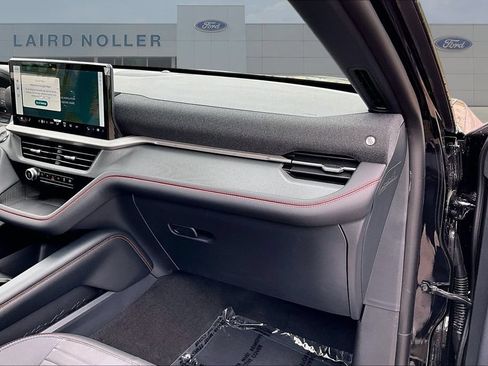 New 2026 Ford Explorer ST-Line w/ ST-Line Street Pack AWD/4WD image 30