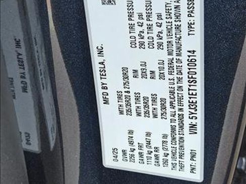 Used 2025 Tesla Model 3 Performance image 28