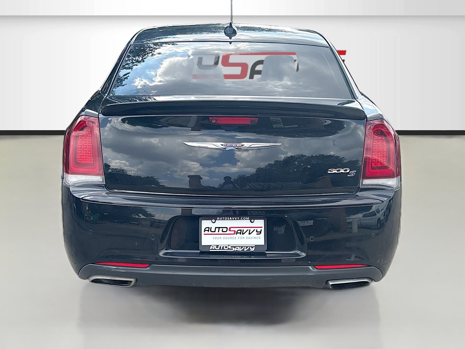 Used 2023 Chrysler 300 S w/ Comfort Group RWD image 6