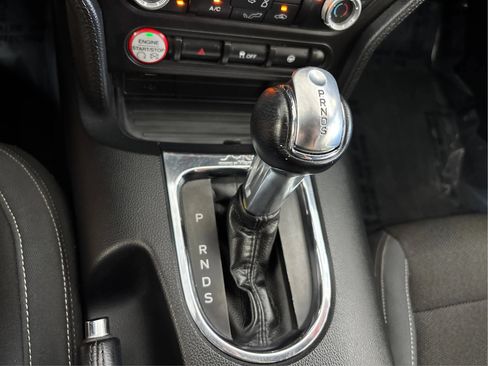 Used 2015 Ford Mustang Convertible RWD image 40