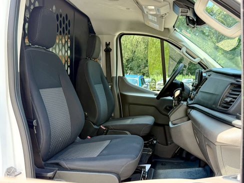 Used 2025 Ford Transit 250 Low Roof w/ Exterior Upgrade Package RWD image 19