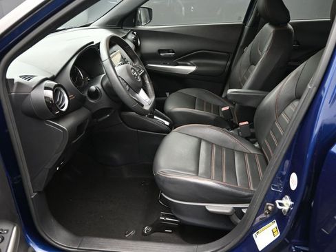 Used 2020 Nissan Kicks SR w/ SR Premium Package FWD image 12