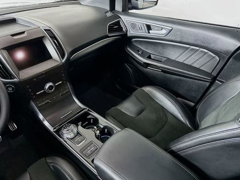 Used 2020 Ford Edge ST w/ Equipment Group 401A image 11