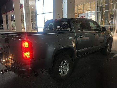 Used 2020 Chevrolet Colorado W/T w/ WT Convenience Package RWD image 4