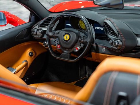 Used 2018 Ferrari 488 Spider RWD image 59