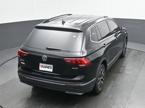 Used 2021 Volkswagen Tiguan SE AWD/4WD image 37