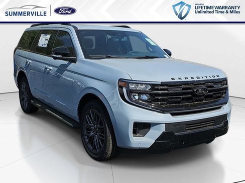 New 2026 Ford Expedition Platinum image 1