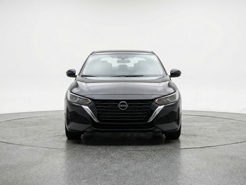 Used 2025 Nissan Sentra SV image 2