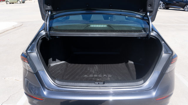 Used 2023 Honda Accord EX image 15