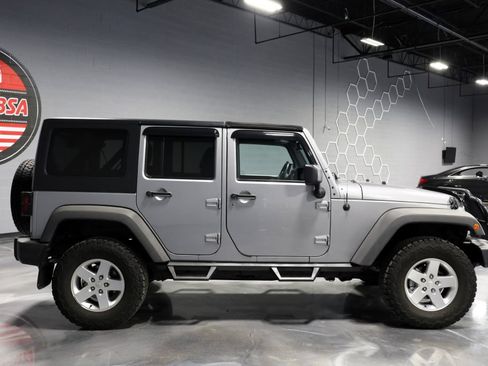Used 2014 Jeep Wrangler Unlimited Sport w/ Quick Order Package 24S AWD/4WD image 8