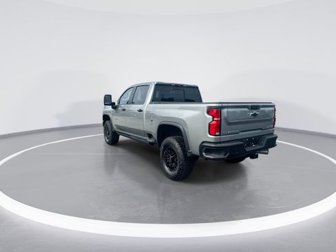 Used 2026 Chevrolet Silverado 2500 ZR2 AWD/4WD image 7
