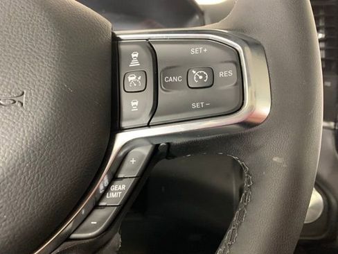 Used 2025 RAM 1500 Laramie AWD/4WD image 21