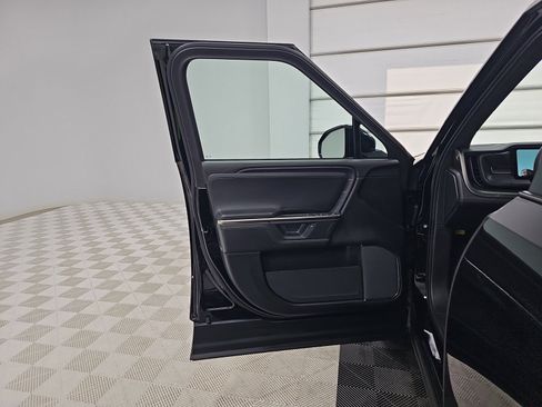 Used 2025 Rivian R1S Adventure AWD/4WD image 16
