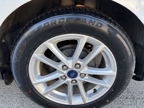 Used 2018 Ford Focus SE image 30