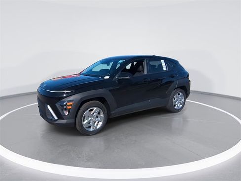 New 2026 Hyundai Kona SE image 4