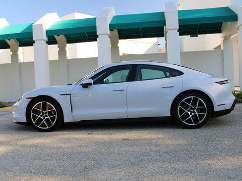 Certified 2025 Porsche Taycan image 2
