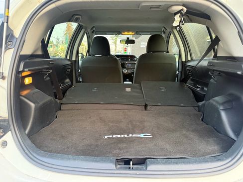 Used 2015 Toyota Prius C Two FWD image 11