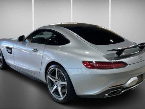 Used 2017 Mercedes-Benz AMG GT Coupe image 4