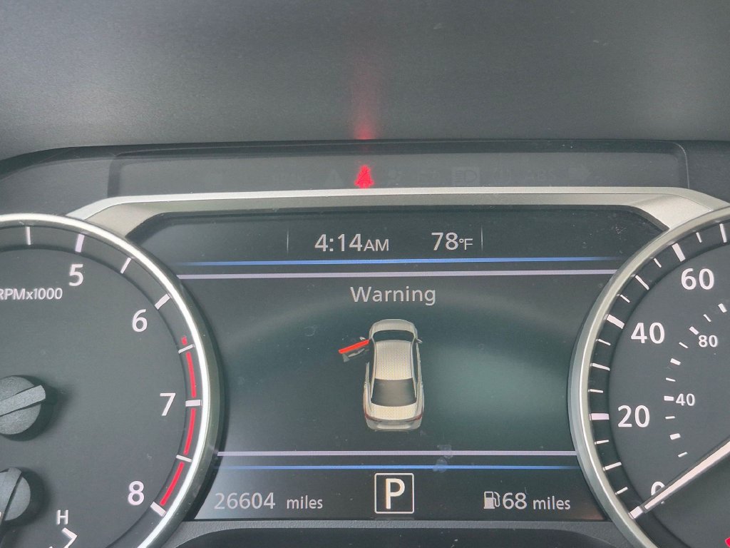 Used 2023 Nissan Sentra SV w/ SV Premium Package FWD image 13
