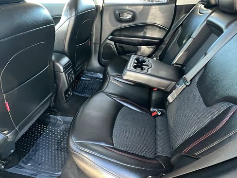 Used 2019 Jeep Compass Trailhawk image 24