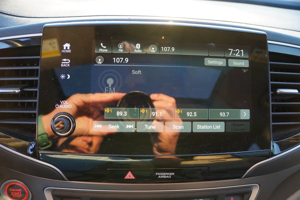 Used 2020 Honda Pilot EX-L image 6