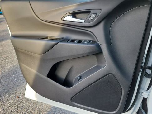 Certified 2024 Chevrolet Equinox LT image 22