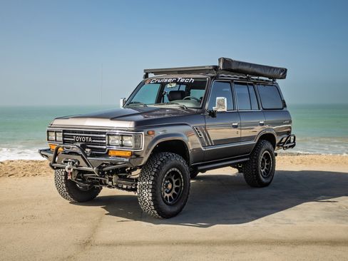 Used 1990 Toyota Land Cruiser AWD/4WD image 1