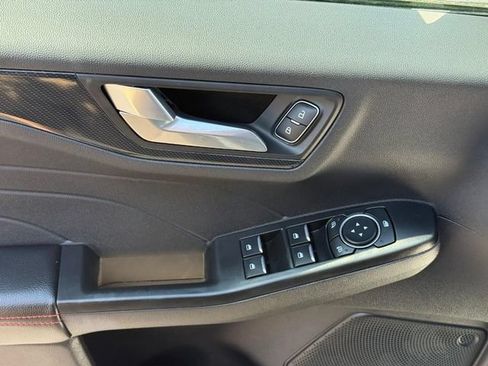 Used 2025 Ford Escape ST-Line AWD/4WD image 14