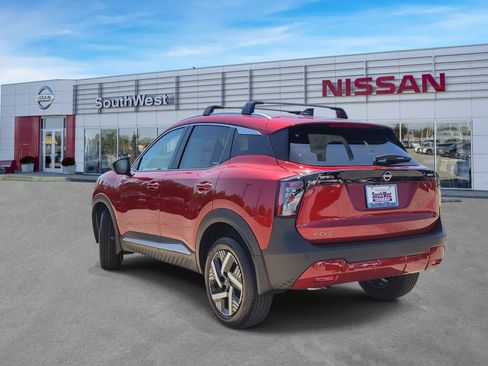 New 2026 Nissan Kicks SV w/ Cold Weather Package FWD image 7