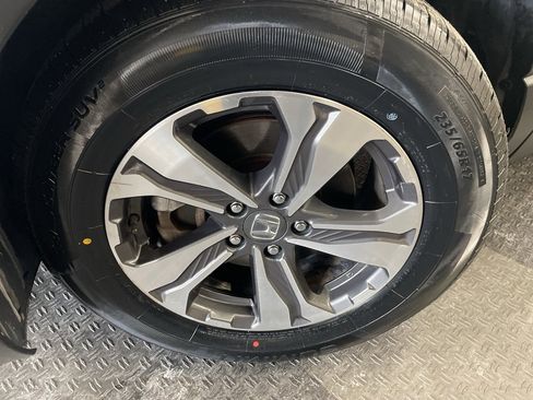 Used 2018 Honda CR-V LX image 4