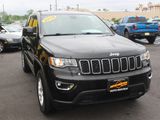Used 2019 Jeep Grand Cherokee Laredo image 4