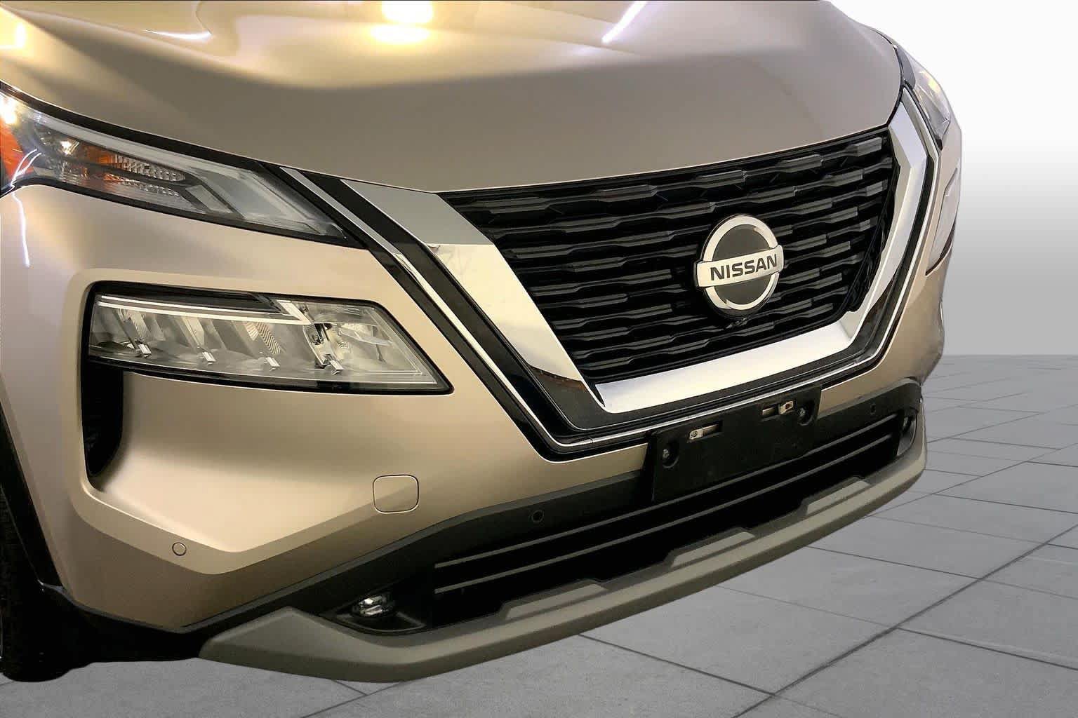 Used 2021 Nissan Rogue SL w/ Premium Package AWD/4WD image 32