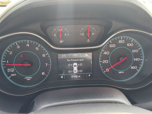 Used 2017 Chevrolet Cruze LS FWD image 25