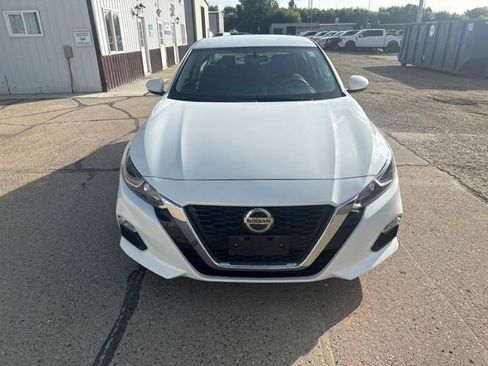 Used 2019 Nissan Altima 2.5 S FWD image 4