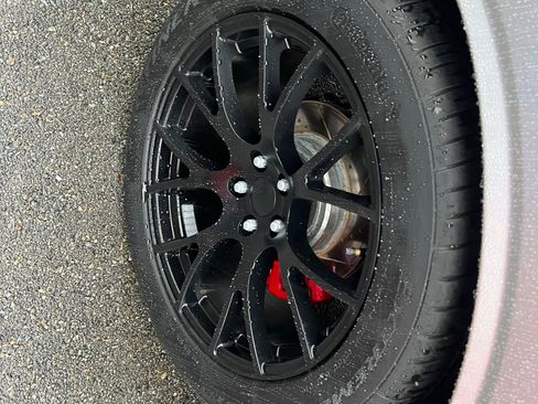 Used 2010 Dodge Challenger R/T image 14