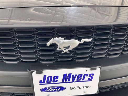 Used 2024 Ford Mustang Coupe image 27