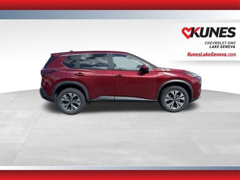 Used 2023 Nissan Rogue SV FWD image 3