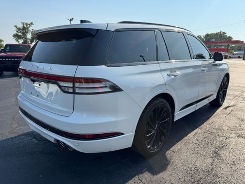 Used 2025 Lincoln Aviator Reserve w/ Luxury Package RWD image 7