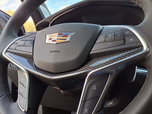 New 2025 Cadillac XT5 Sportv w/ Technology Package image 13