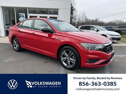 Certified 2020 Volkswagen Jetta R-Line image 1