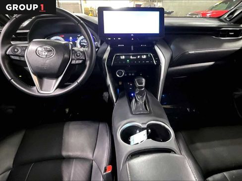 Certified 2024 Toyota Venza Limited image 15