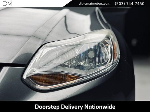 Used 2014 Ford Focus SE w/ SE Winter Package FWD image 13