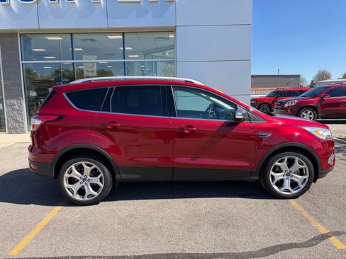 Used 2017 Ford Escape Titanium FWD image 34