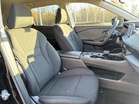 Used 2023 Nissan Rogue S image 14