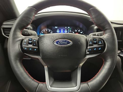 Used 2024 Ford Explorer ST-Line w/ Class IV Trailer Tow Package AWD/4WD image 32