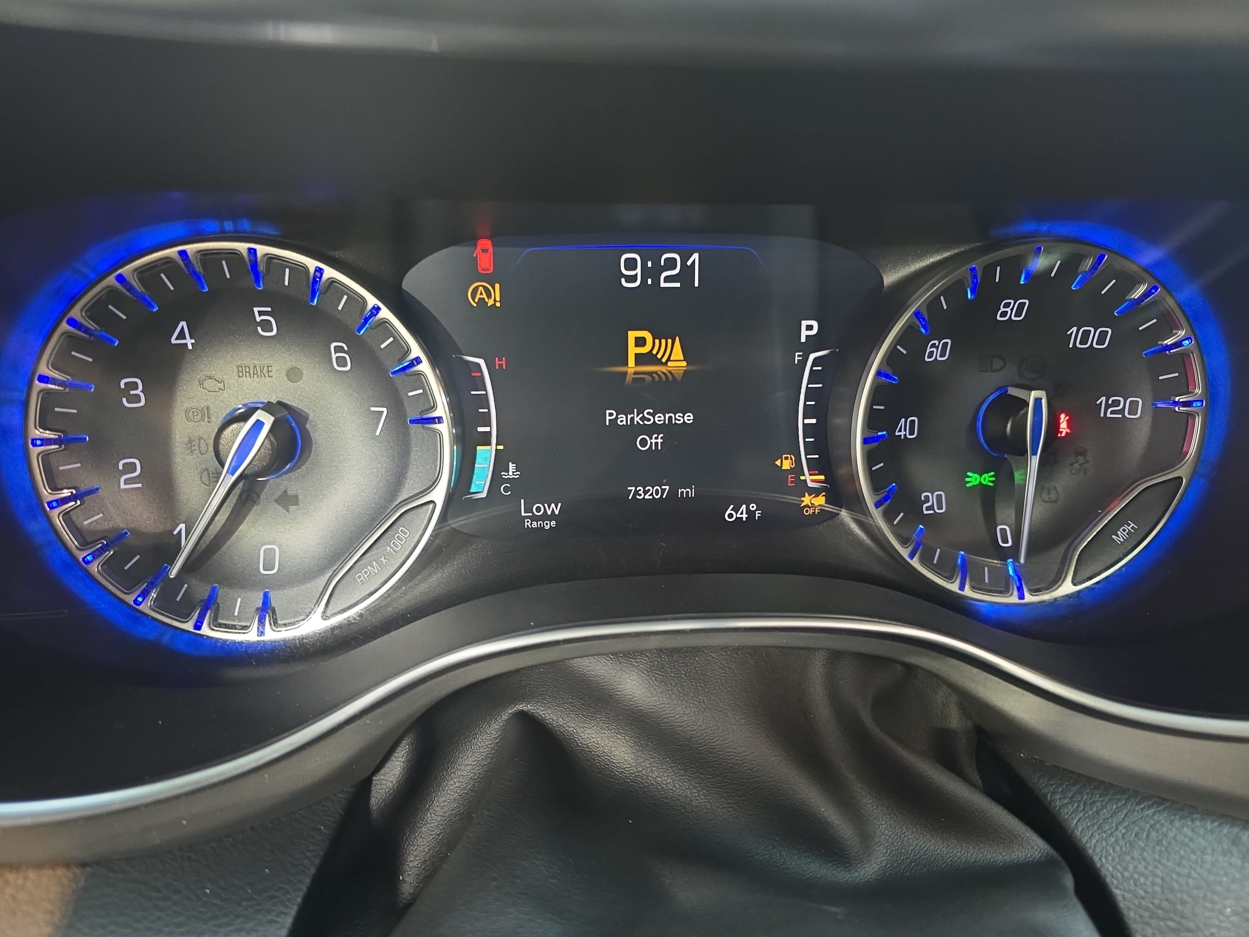 Used 2021 Chrysler Pacifica Limited w/ Uconnect Theater Family Group AWD/4WD image 16