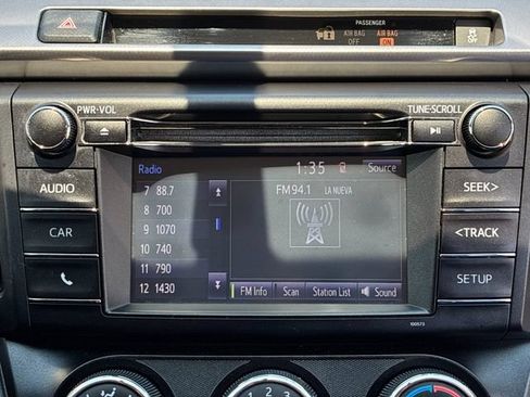Used 2016 Toyota RAV4 LE FWD image 17